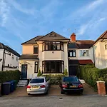 Charming Family Home With Private Garden