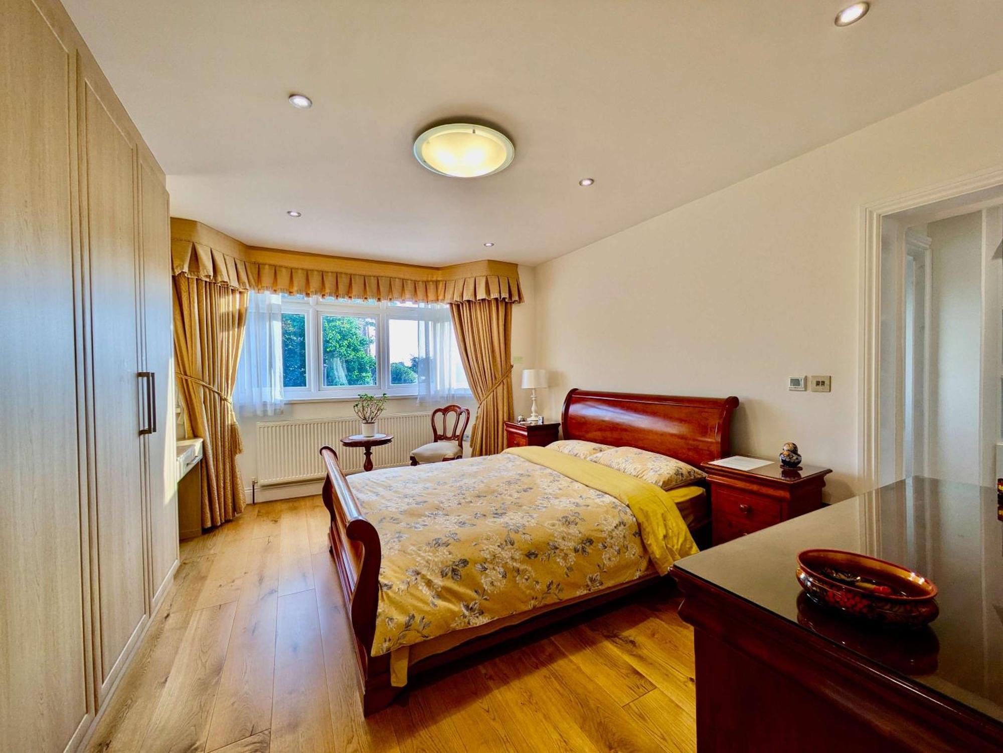 Charming Family With Private Garden *