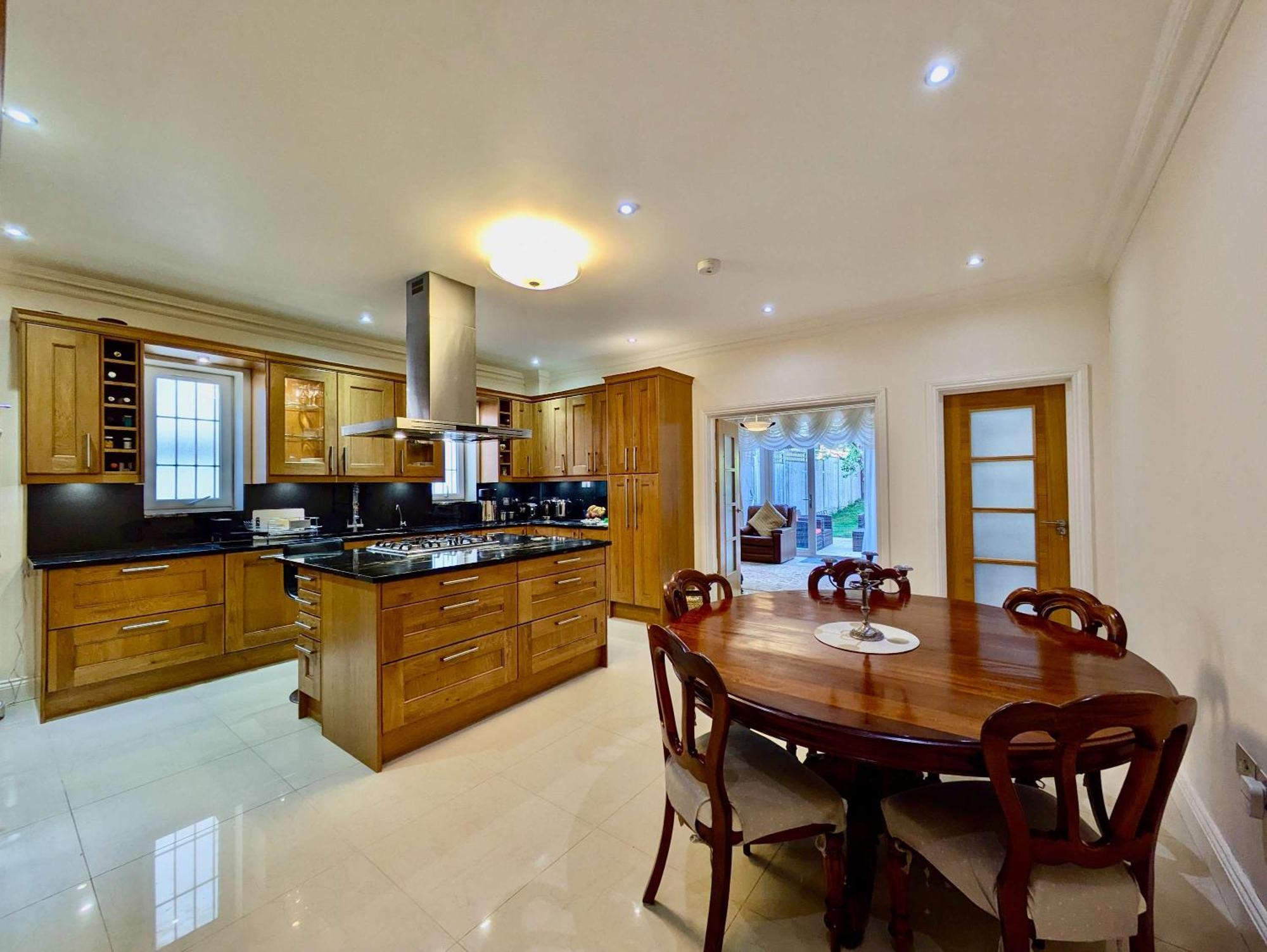 Charming Family With Private Garden * Londra